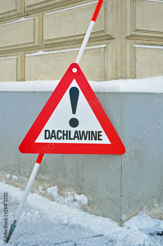 schild lawinengefahr photo