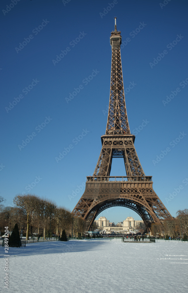 Paris Tour Eiffel 24