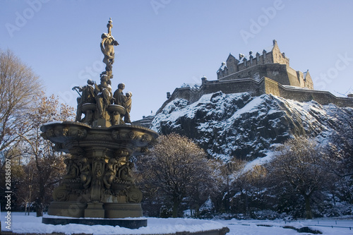 edinburgh castle from princess street 2