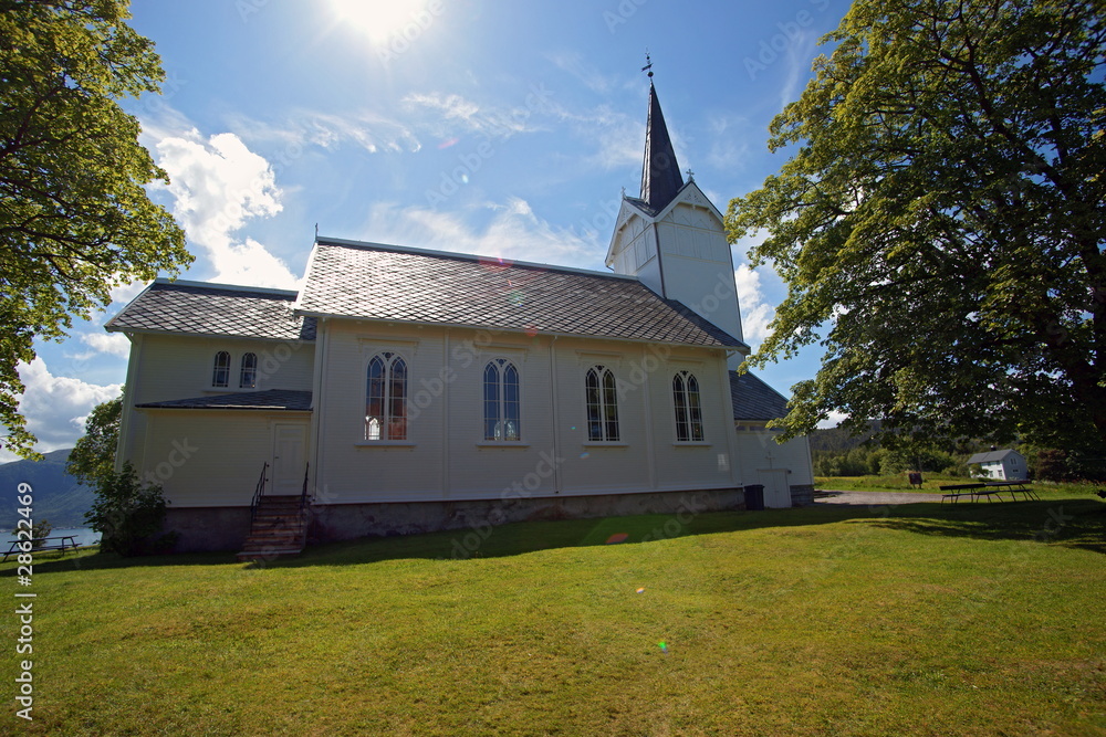 Kirche von Kvernes Kirche von Kvernes