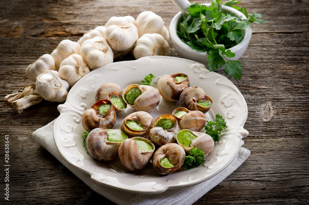 bourguignonne snail - lumache alla bourguignonne bourguignonne snail - lumache alla bourguignonne