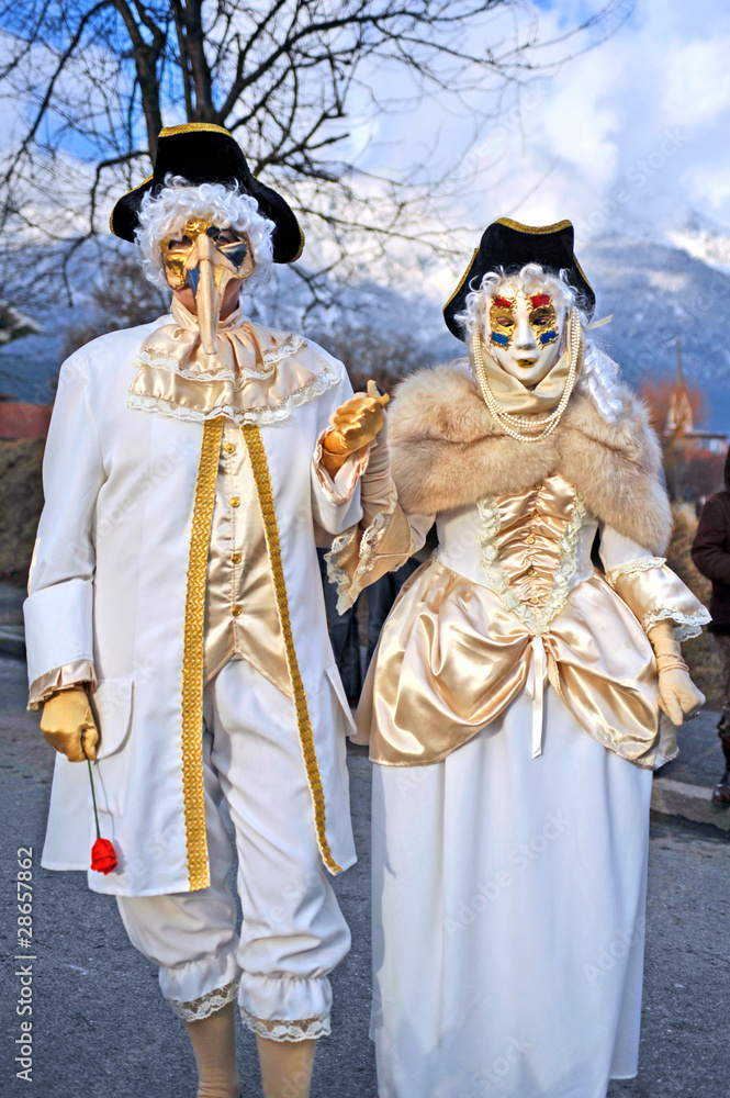 venezianische Masken beim Faschingsumzug venezianische Masken beim Faschingsumzug