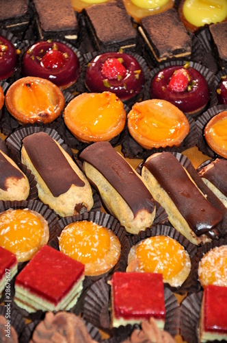 plateau de gourmandises sucrées - assortiment desserts