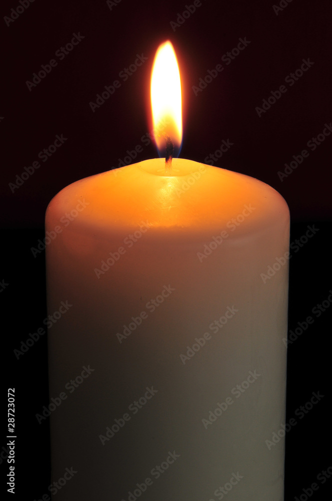 eine Kerze - ein Lichtlein brennt eine Kerze - ein Lichtlein brennt