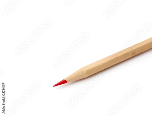 roter Buntstift aus Holz