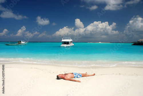 Kudafunafaru Island, Noonu Atoll photo