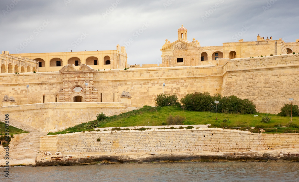 Fototapeta premium Manoel fort from sea side