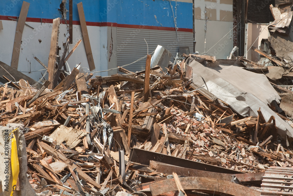 Obraz premium Pile of Wood and Metal Debris at Demolition Site