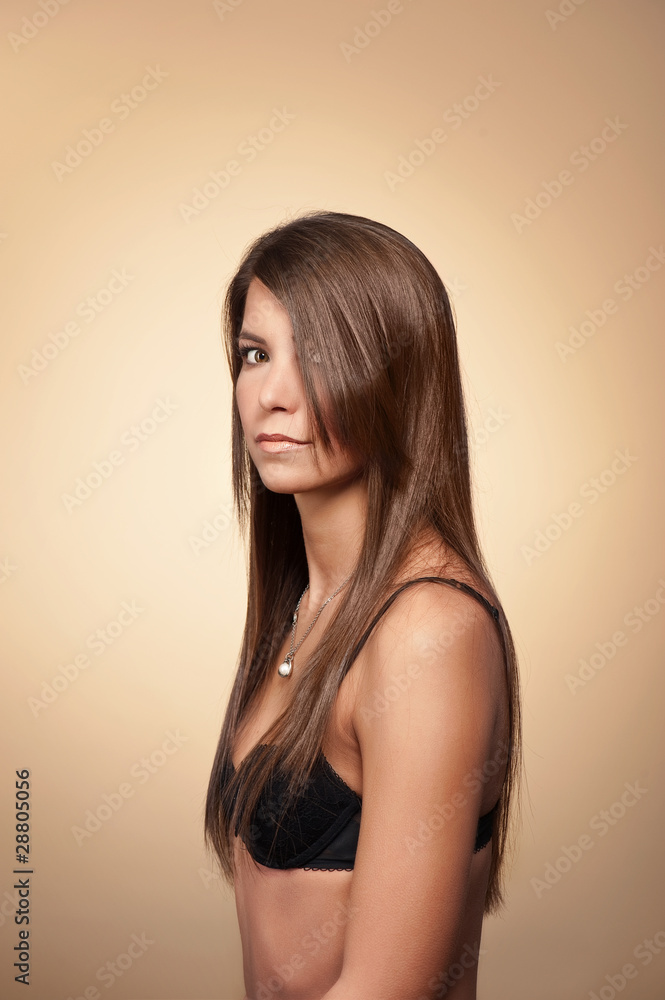 lange glatte braune Haare Stock-Foto | Adobe Stock