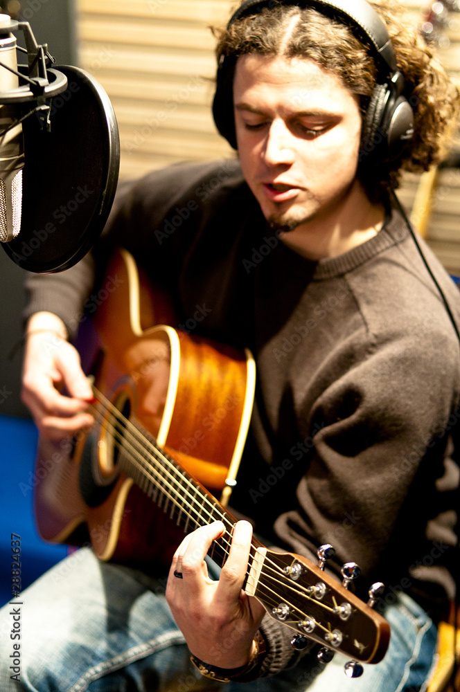 Fototapeta premium Studiosession mit Gitarre