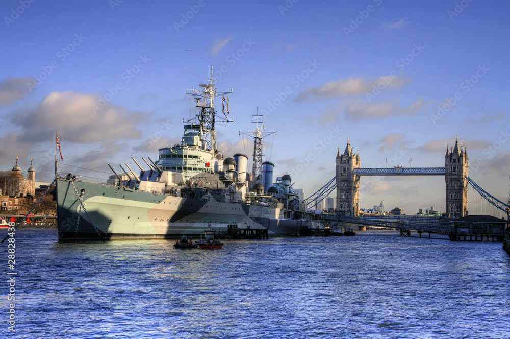 London (UK) - Tower Bridge