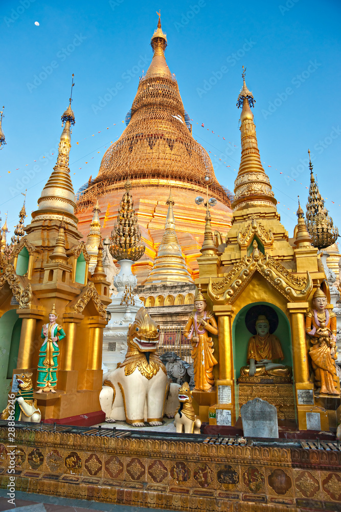 Fototapeta premium Shwedagon Paya, Yangoon, Myanmar.