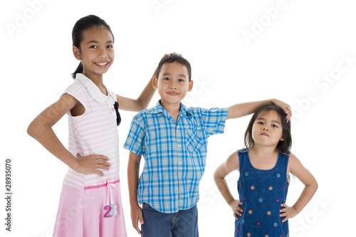children with different sizes