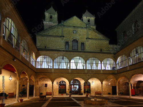 Patio del Hospital de Santiago, Ubeda, Jaén