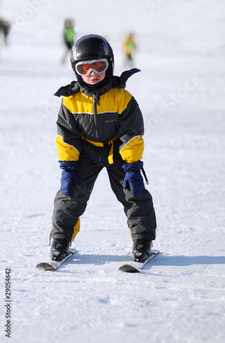 Kleiner Skifahrer