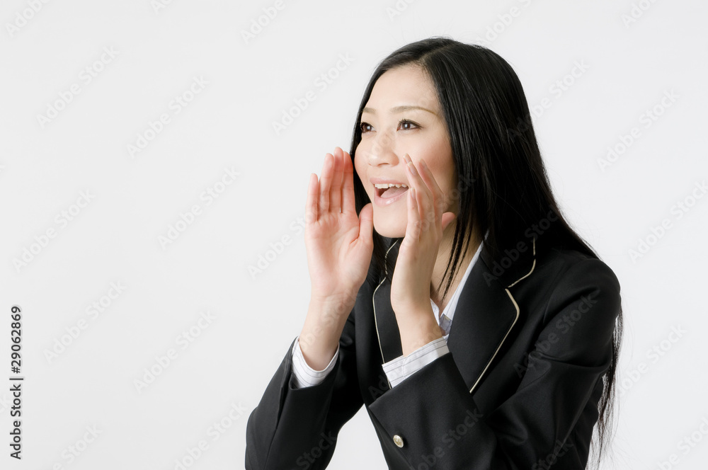 叫ぶ女性社員達 叫ぶ女性社員達