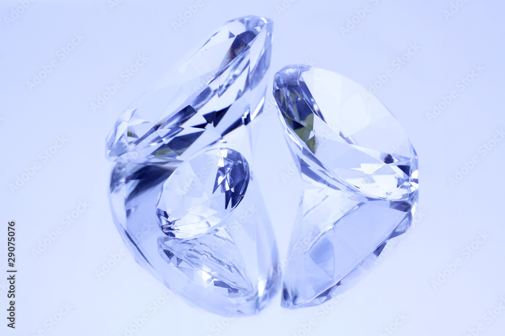 Diamonds on mirror Diamonds on mirror