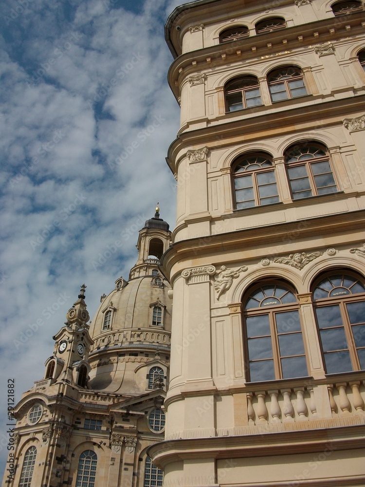 Bürgerhaus und Frauenkirche Dresden