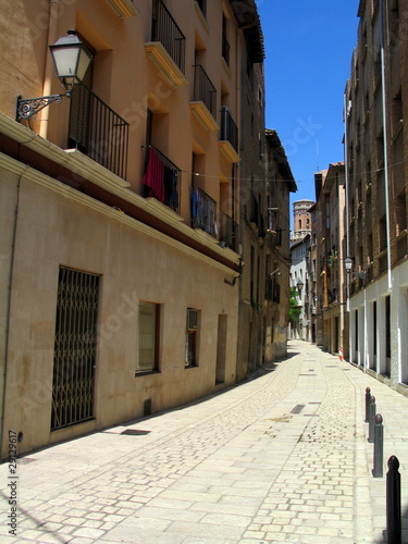 Calle de Tudela  ciudad historica de Navarra - Iru  a en  Espa  a