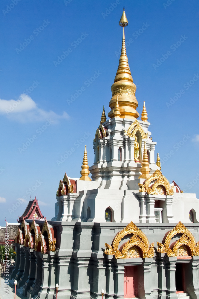 Fototapeta premium Great white pagoda