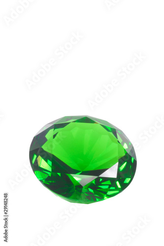 emerald round brilliant