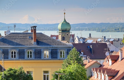 ville au bord du lac de constance photo