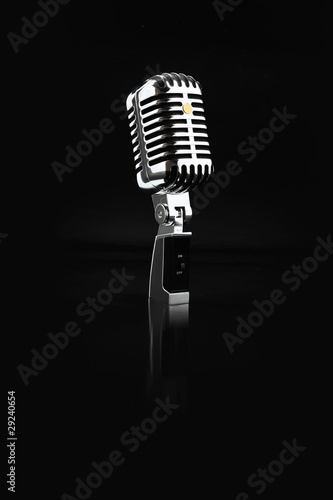 black 50s 60s microfono