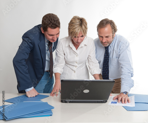 Business colleagues watchin...