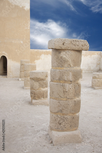 Fototapeta Naklejka Na Ścianę i Meble -  Pillars remains of Al Khamis Mosque, Bahrain