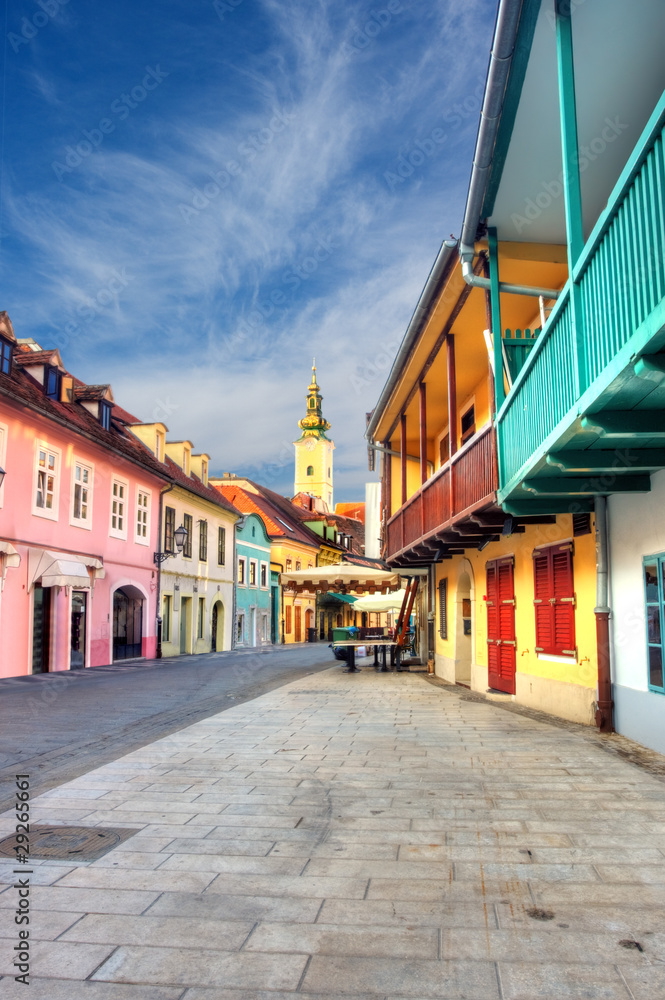Naklejka premium widok starej ulicy w Zagrzebiu