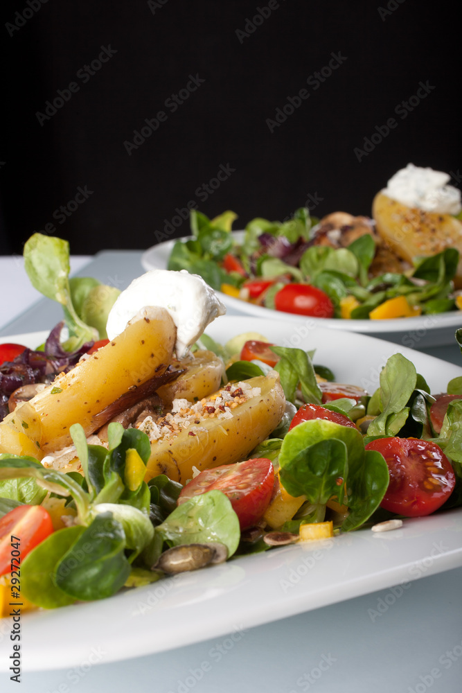 Feldsalat mit Kartoffel und Quark Feldsalat mit Kartoffel und Quark