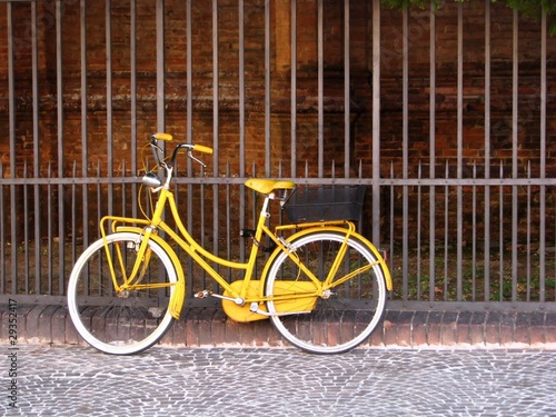Old yellow bike
