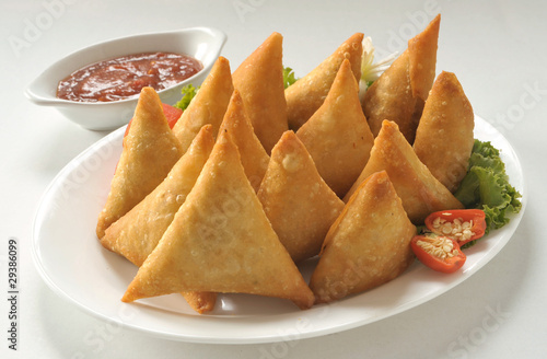 crispy vege samosa