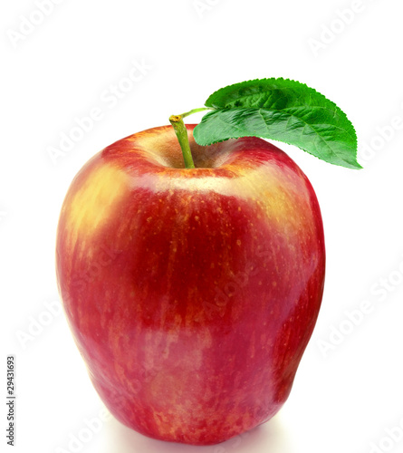 Fresh apple with green leaf
