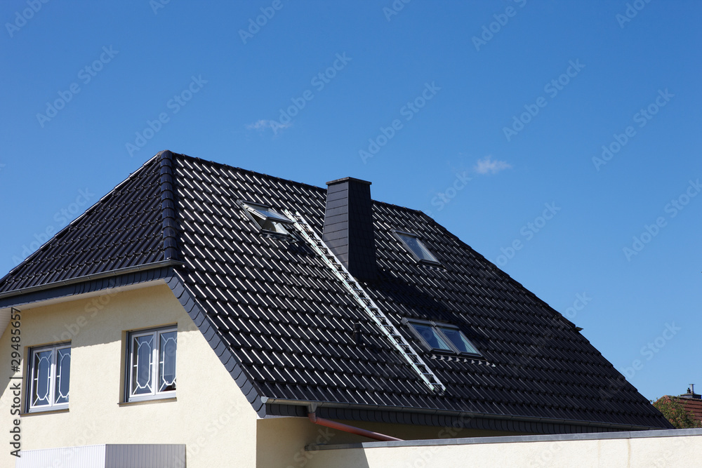 Dach eines Neubaus Dach eines Neubaus