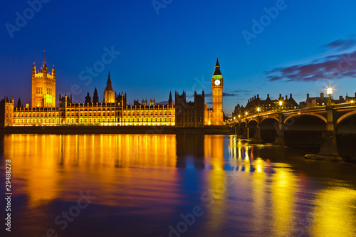 Big Ben and Houses of Parliament in London © sborisov