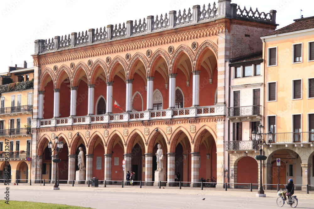 Il palazzo di Prato della Valle - Padova