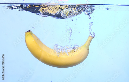 Banane im Wasserbad