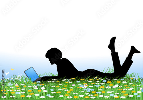Junge Frau mit Laptop-Computer