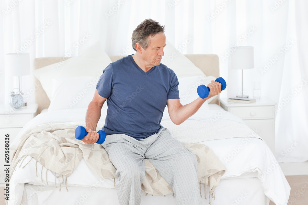 Senior do exercises Senior do exercises