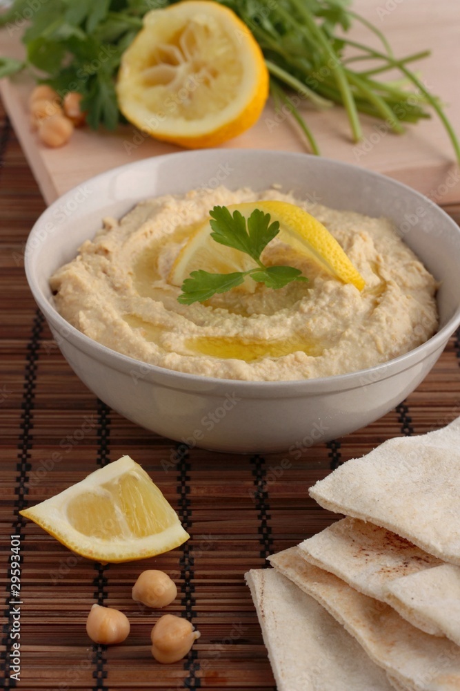 Hummus with pitta bread