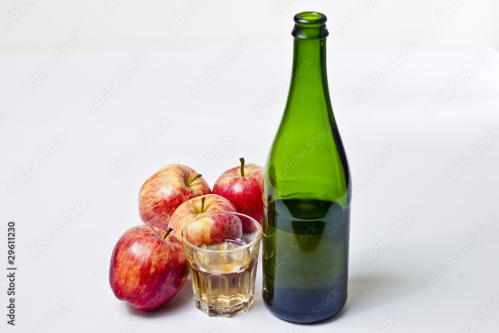 Cidre - Verre simple - Pomme - 006 Stock Photo | Adobe Stock