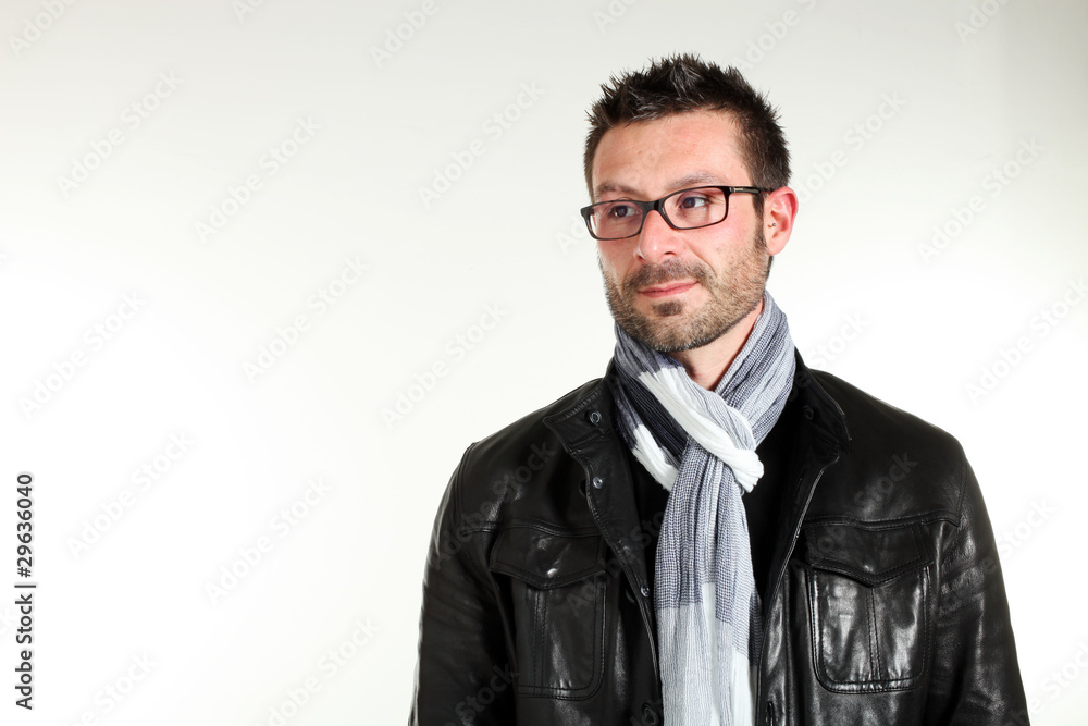uomo su fondo bianco uomo su fondo bianco