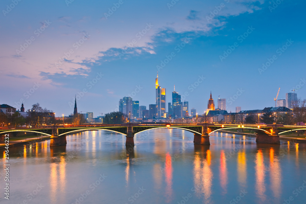 Naklejka premium Frankfurt am Main at dusk, Germany