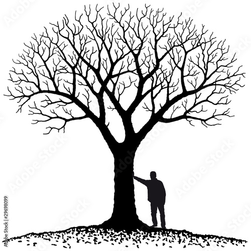 persona appoggiata all'albero