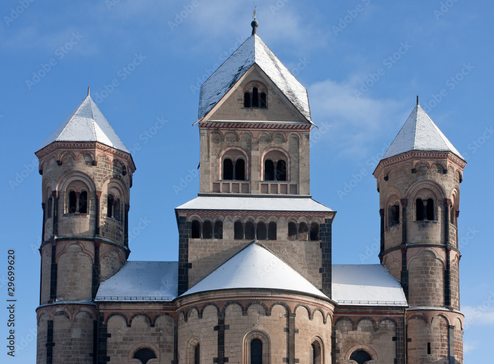 Fototapeta premium Kloster Maria Laach im Winter