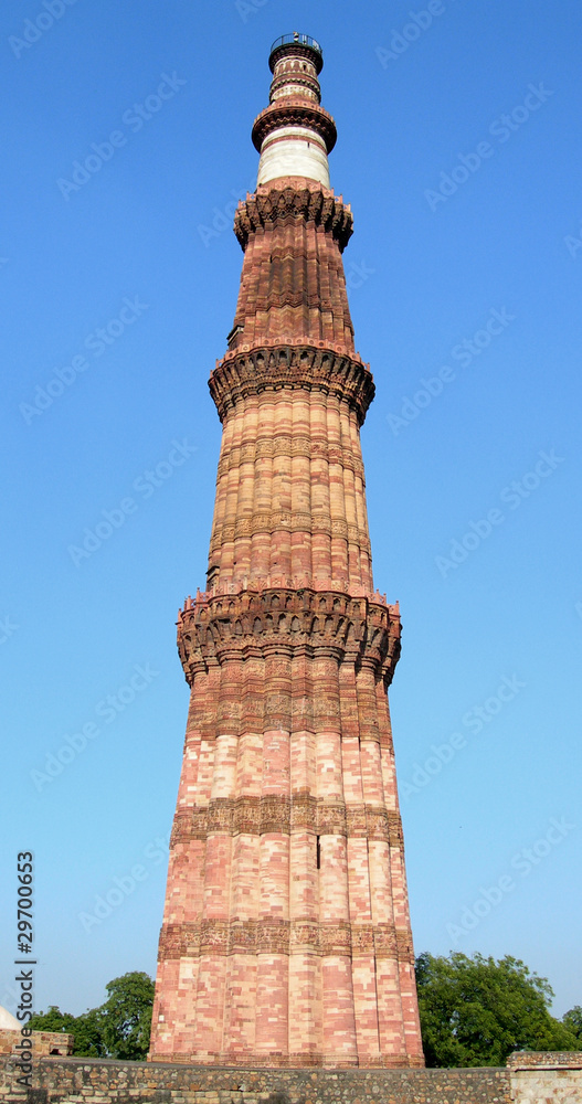 Qutb Minar tower monument in New Delhi, India Qutb Minar tower monument in New Delhi, India