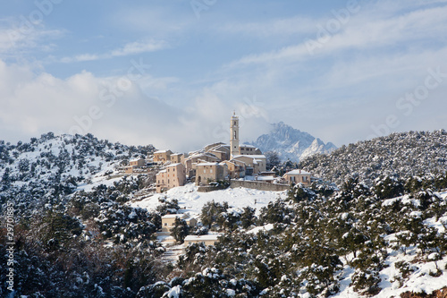 Village de Soveria en Haute Corse sous la neige