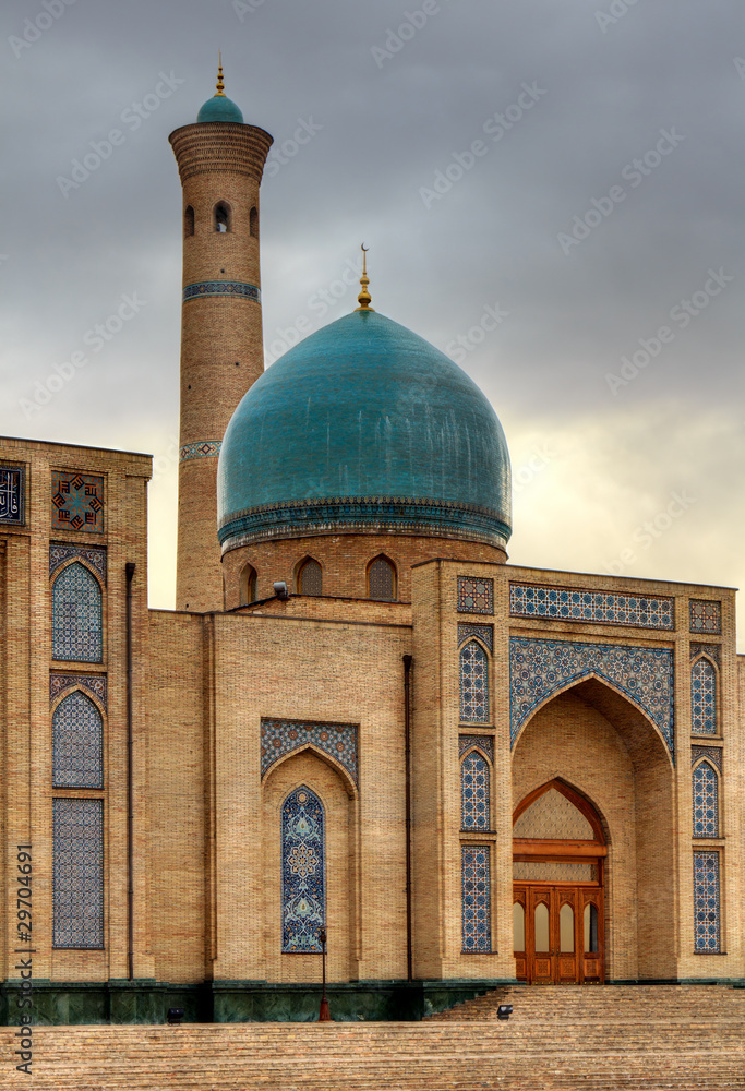 Fototapeta premium Hast Imam Square in Taskent