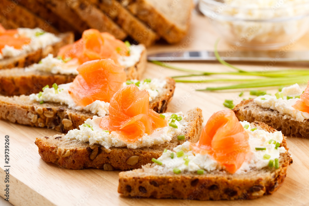 Bread with smoked salmon and cream cheese Bread with smoked salmon and cream cheese